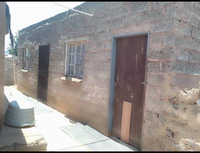 5 BEDROOM HOUSE FOR SALE IN DEVLAND